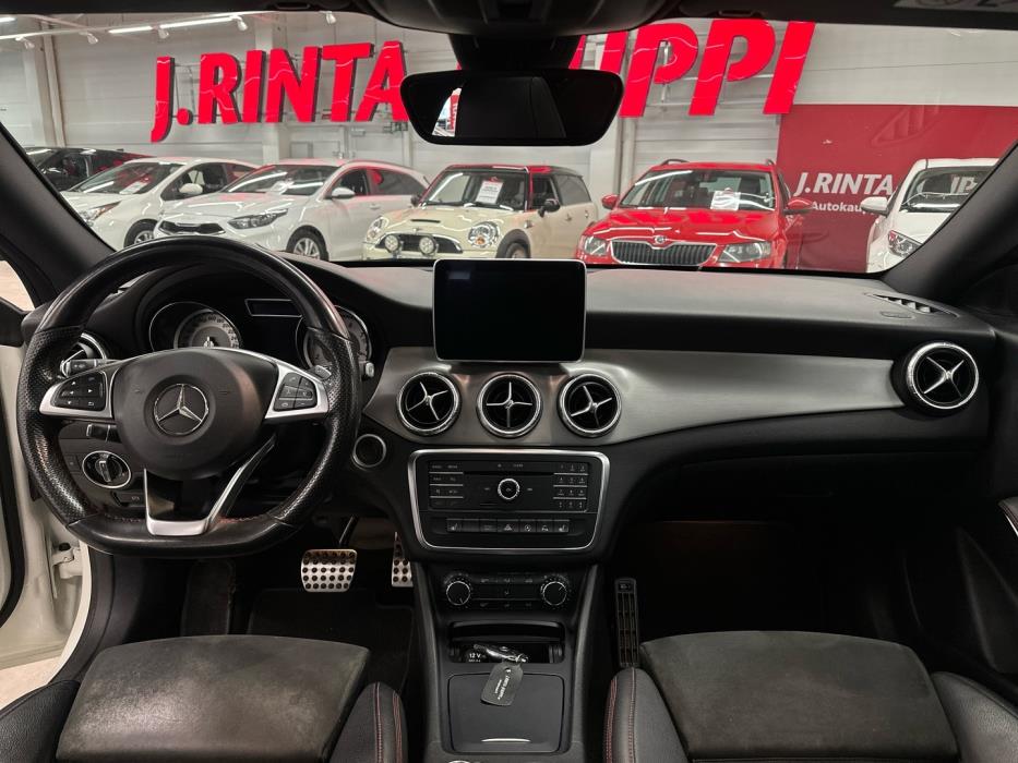 MERCEDES-BENZ CLA 2015