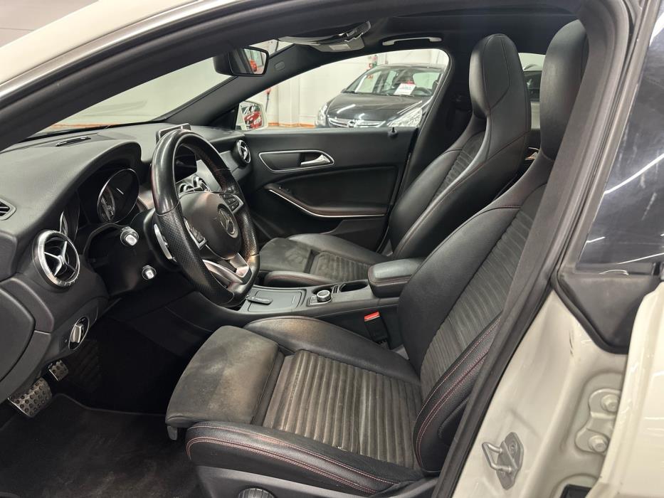 MERCEDES-BENZ CLA 2015
