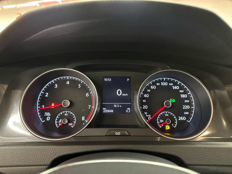 VOLKSWAGEN Golf 2017