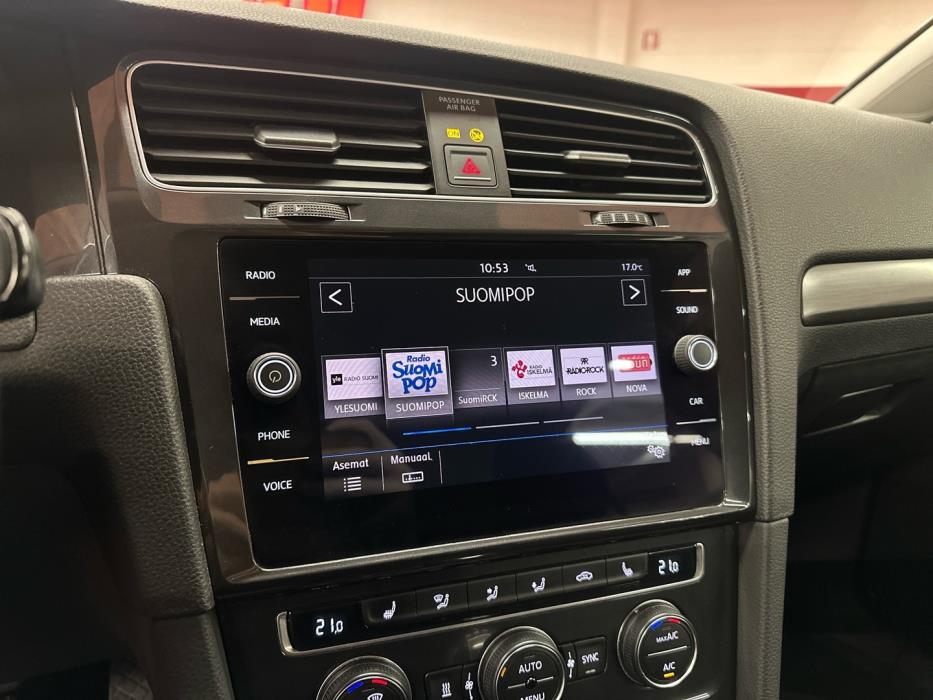 VOLKSWAGEN Golf 2017