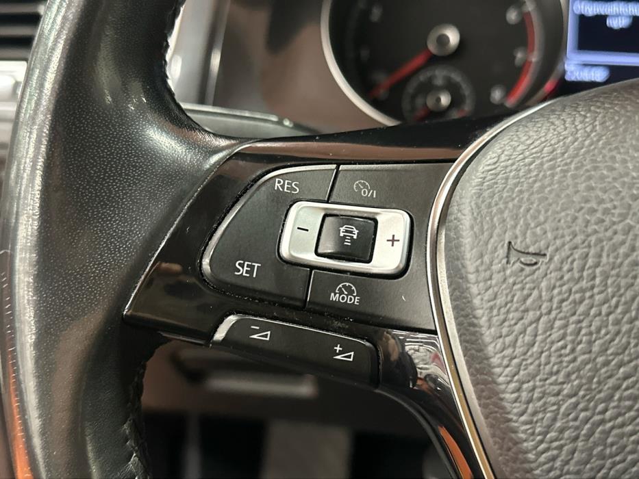 VOLKSWAGEN Golf 2017