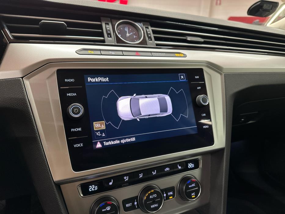 VOLKSWAGEN Passat 2018