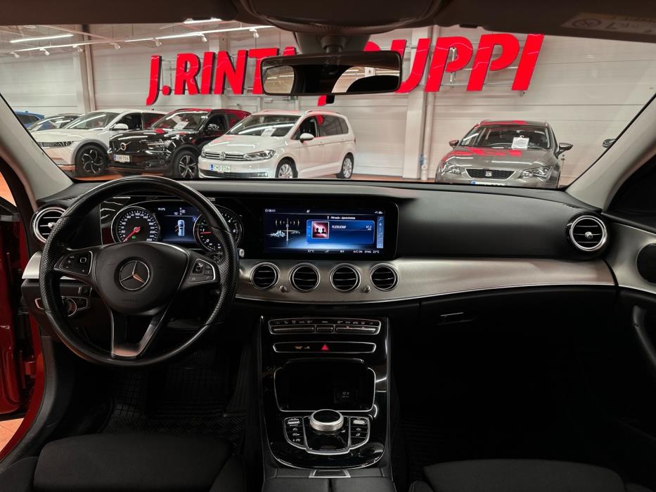 MERCEDES-BENZ E 2018