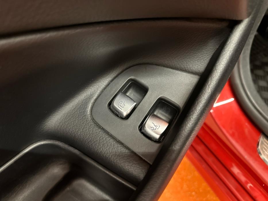 MERCEDES-BENZ E 2018