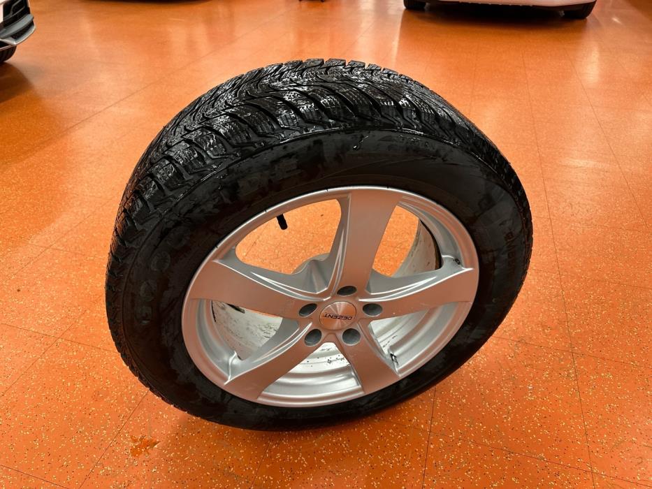 MERCEDES-BENZ E 2018