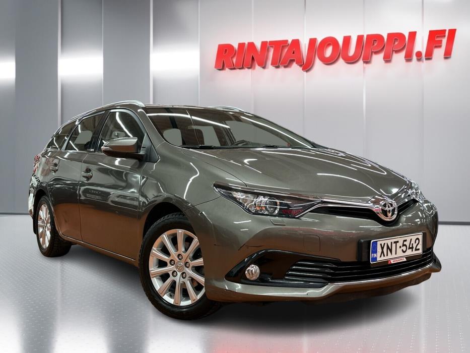 TOYOTA Auris 2016