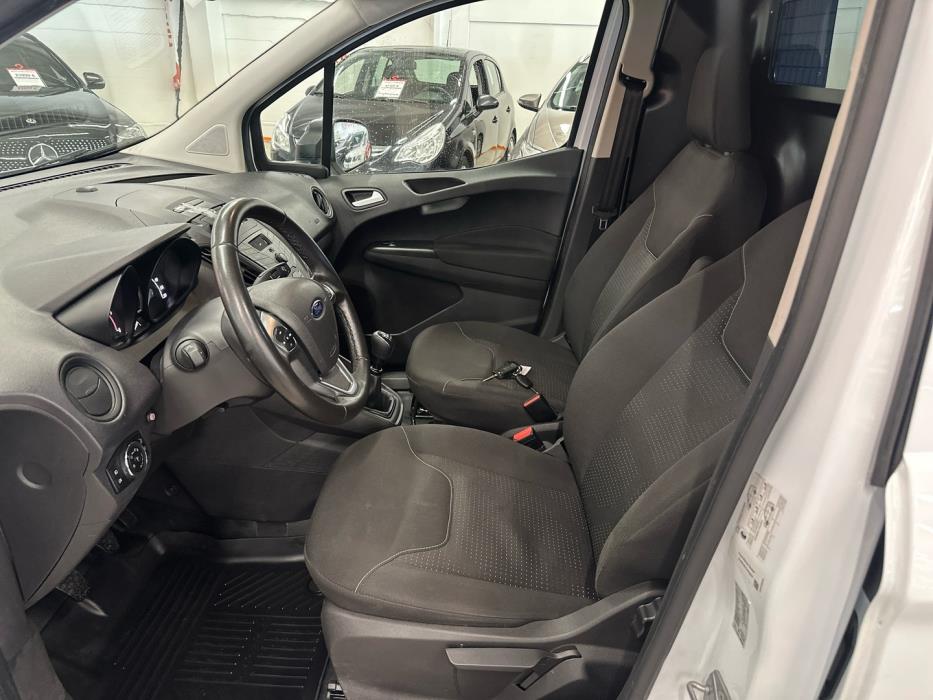 FORD Transit Courier 2023