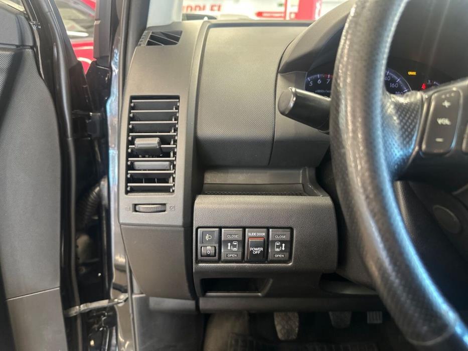 MAZDA Mazda5 2010