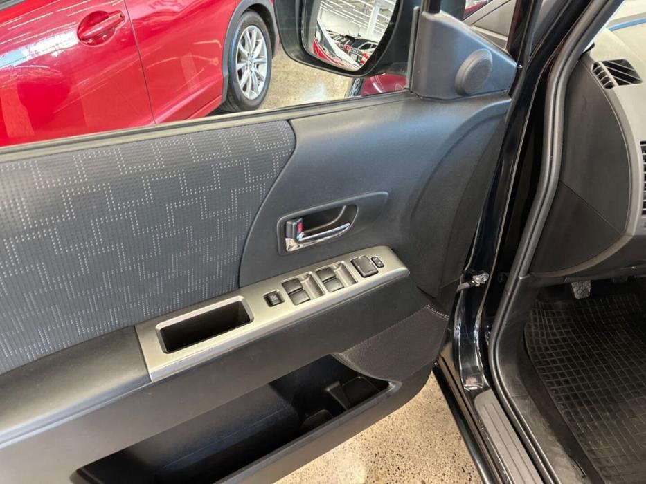 MAZDA Mazda5 2010