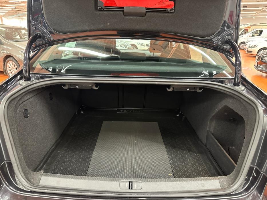 VOLKSWAGEN Passat 2013