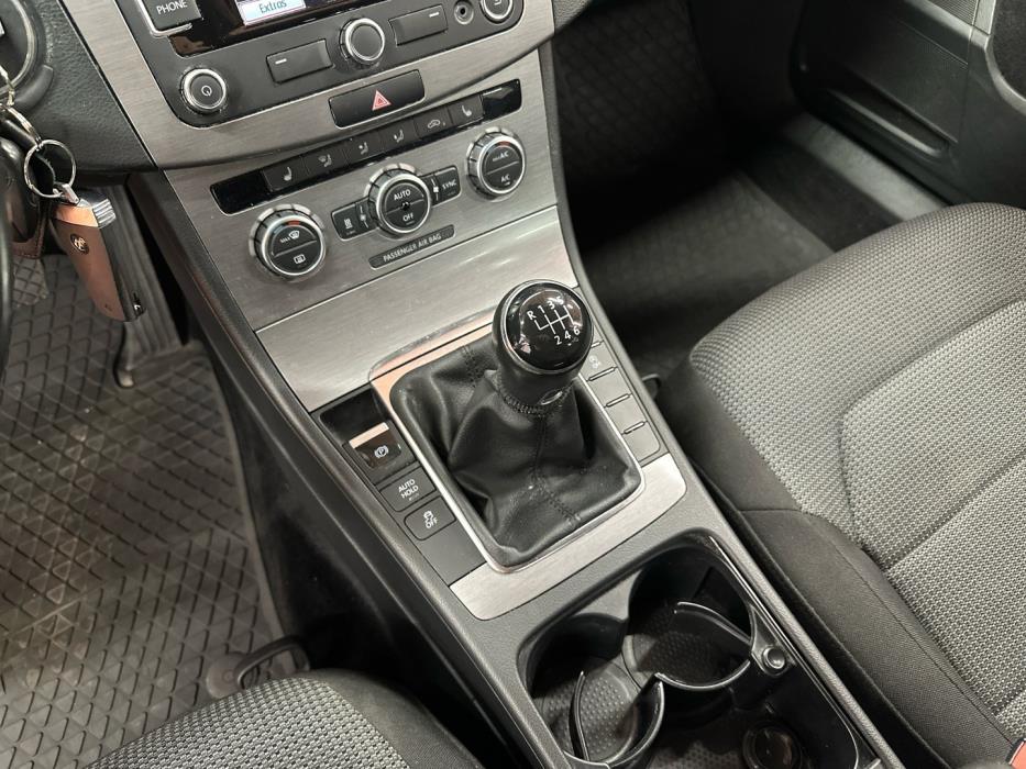 VOLKSWAGEN Passat 2013