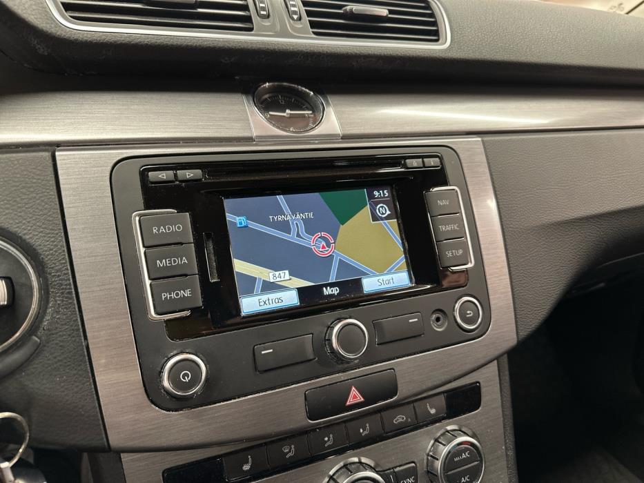 VOLKSWAGEN Passat 2013