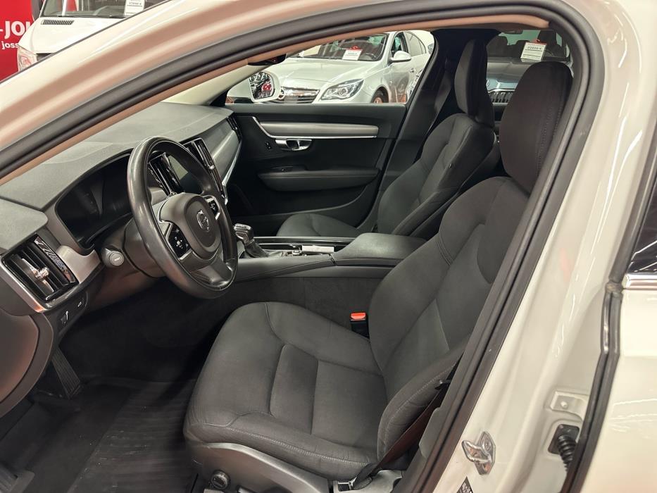VOLVO V90 2019