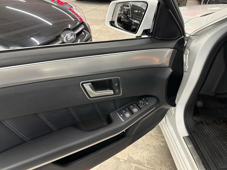 MERCEDES-BENZ E 2014