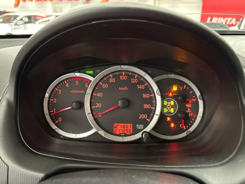 MITSUBISHI L200 2014