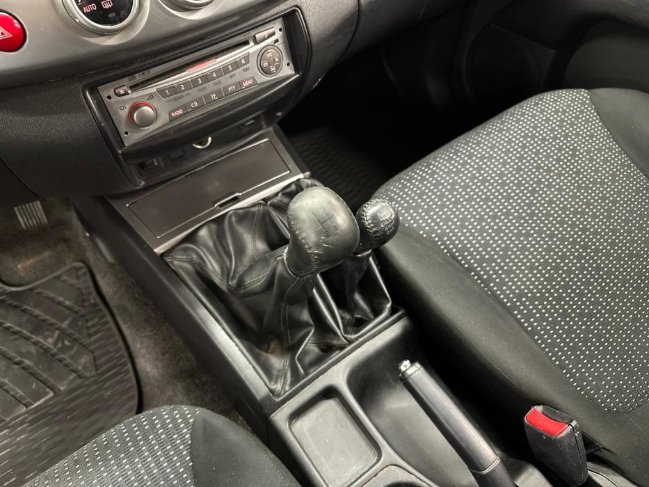 MITSUBISHI L200 2014