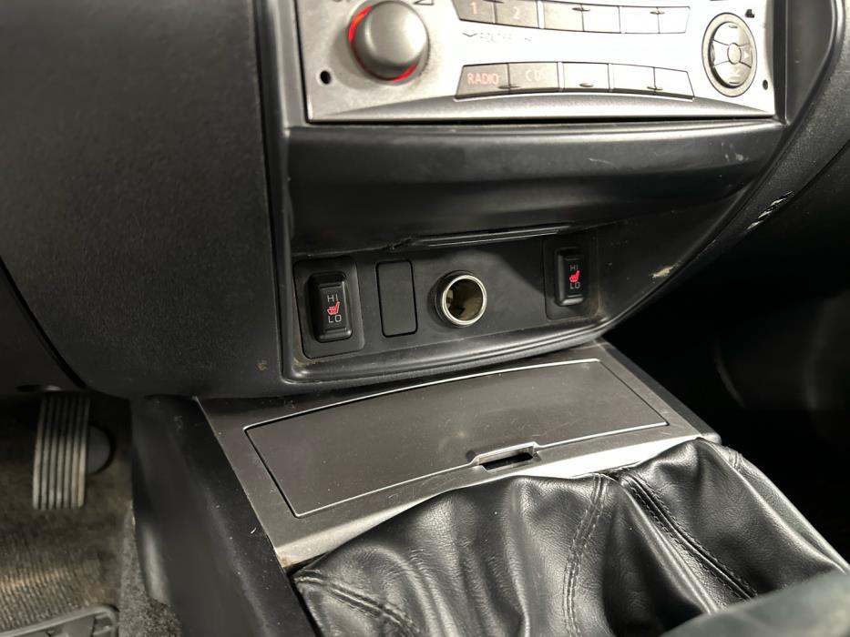 MITSUBISHI L200 2014