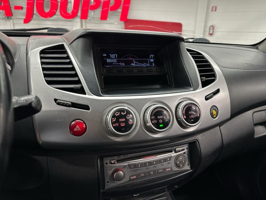 MITSUBISHI L200 2014