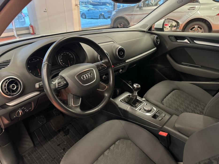 AUDI A3 2015