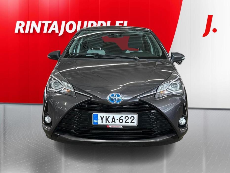 TOYOTA Yaris 2018