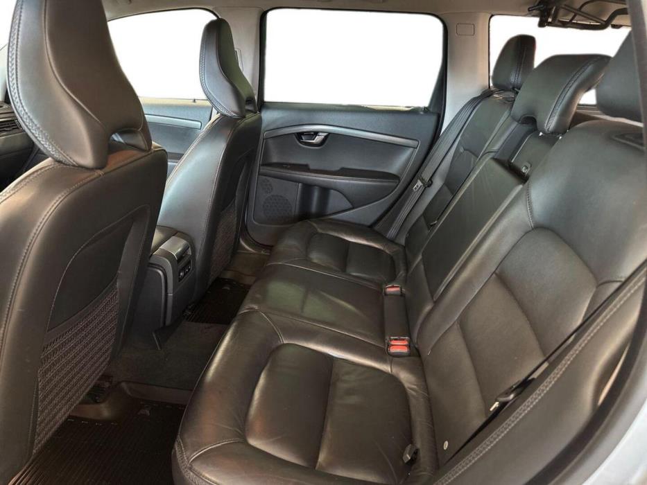 VOLVO XC70 2016