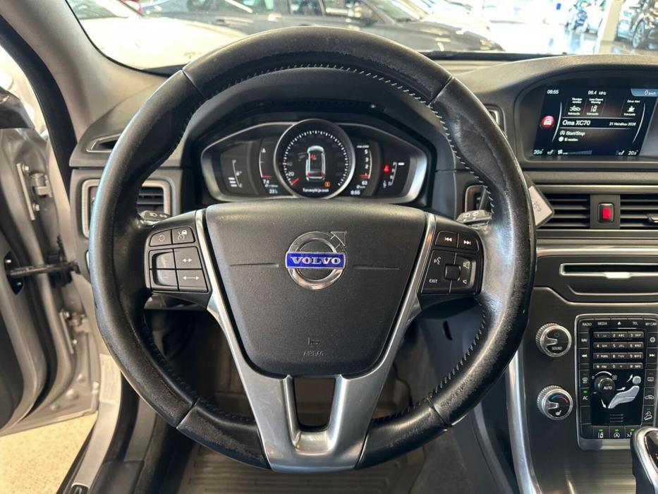 VOLVO XC70 2016