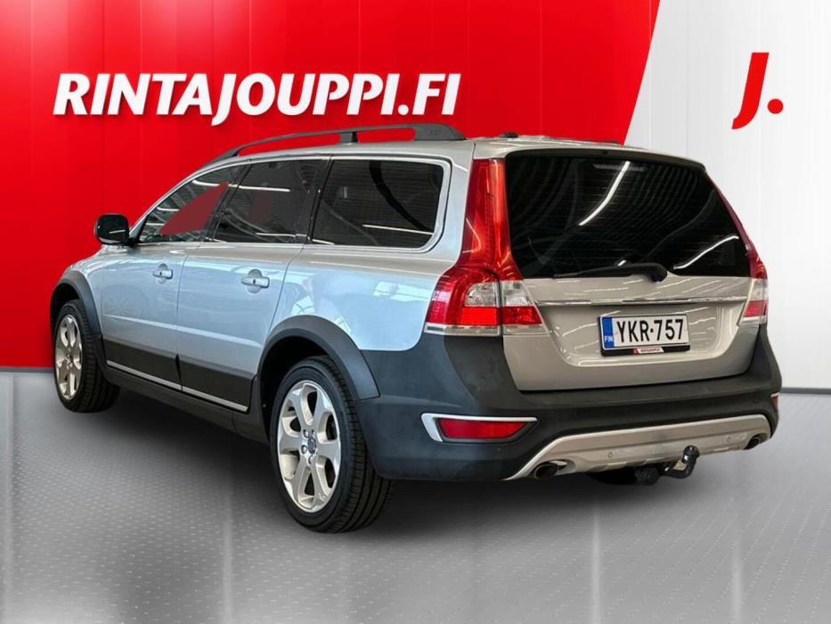 VOLVO XC70 2016