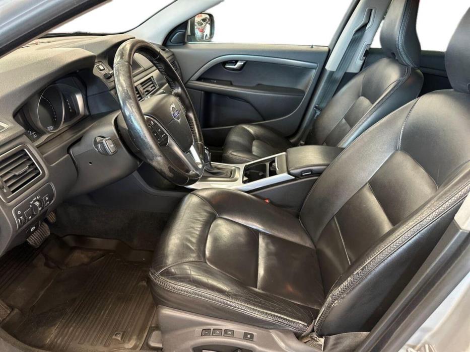 VOLVO XC70 2016