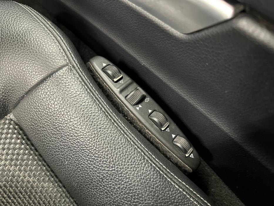 MERCEDES-BENZ E 2013