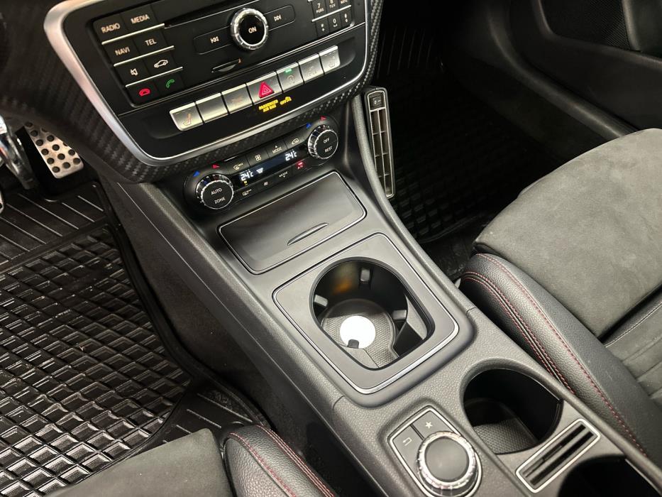 MERCEDES-BENZ A 2017