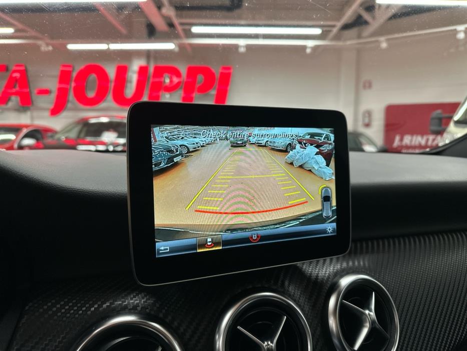 MERCEDES-BENZ A 2017