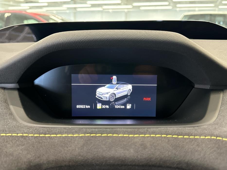 SKODA Enyaq 2022