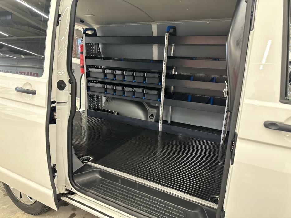 VOLKSWAGEN Transporter 2021