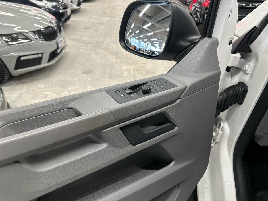 VOLKSWAGEN Transporter 2021