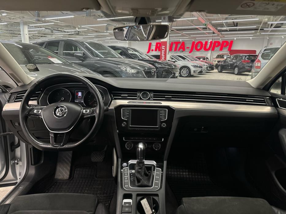 VOLKSWAGEN Passat 2015