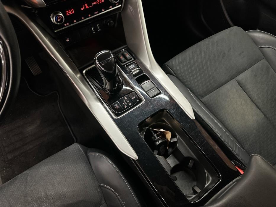 MITSUBISHI Eclipse Cross 2021