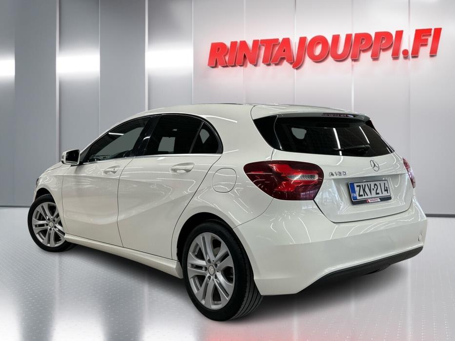 MERCEDES-BENZ A 2016