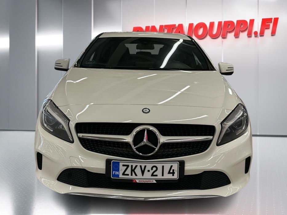 MERCEDES-BENZ A 2016