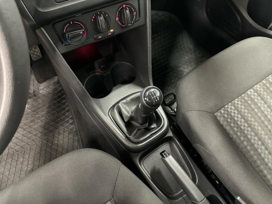 VOLKSWAGEN Polo 2017