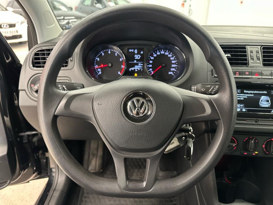 VOLKSWAGEN Polo 2017