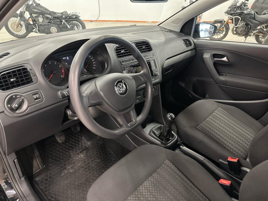 VOLKSWAGEN Polo 2017
