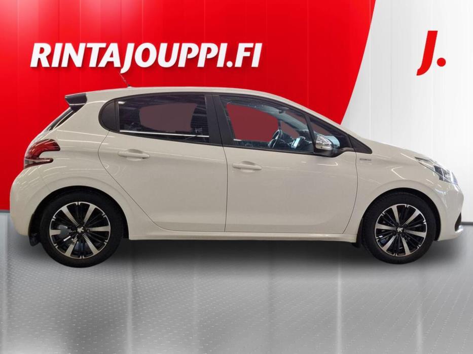 PEUGEOT 208 2018