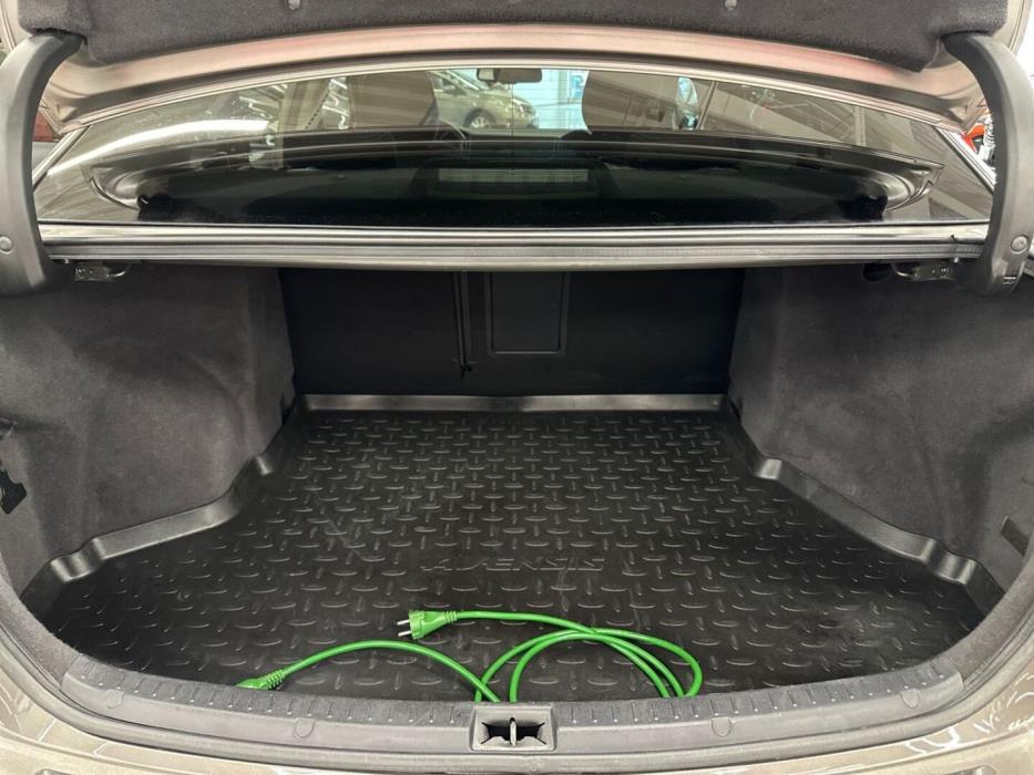 TOYOTA Avensis 2018