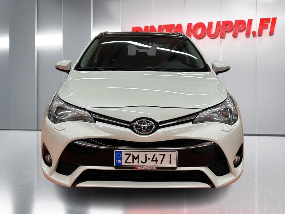 TOYOTA Avensis 2018