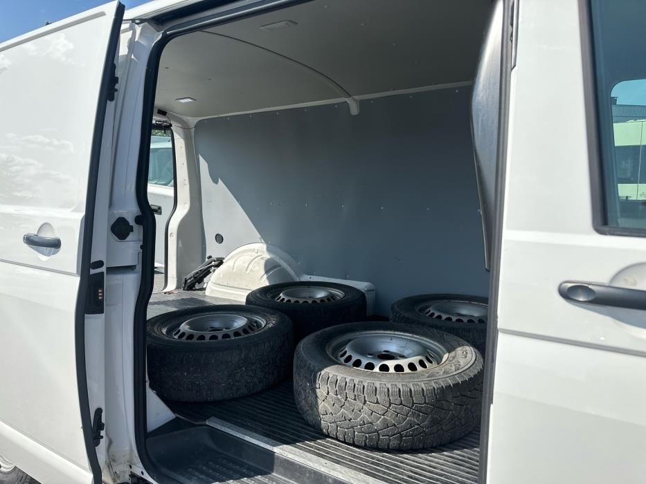 VOLKSWAGEN Transporter 2019
