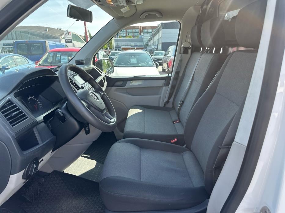 VOLKSWAGEN Transporter 2019