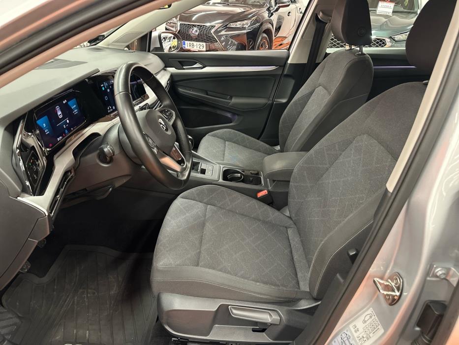 VOLKSWAGEN Golf 2020