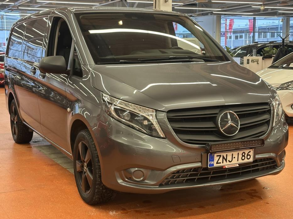 MERCEDES-BENZ Vito 2022