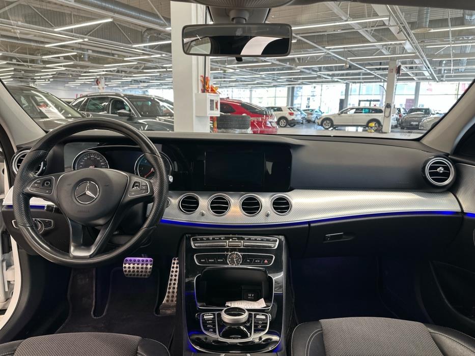 MERCEDES-BENZ E 2017