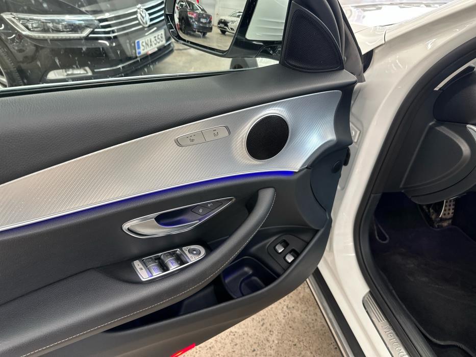 MERCEDES-BENZ E 2017